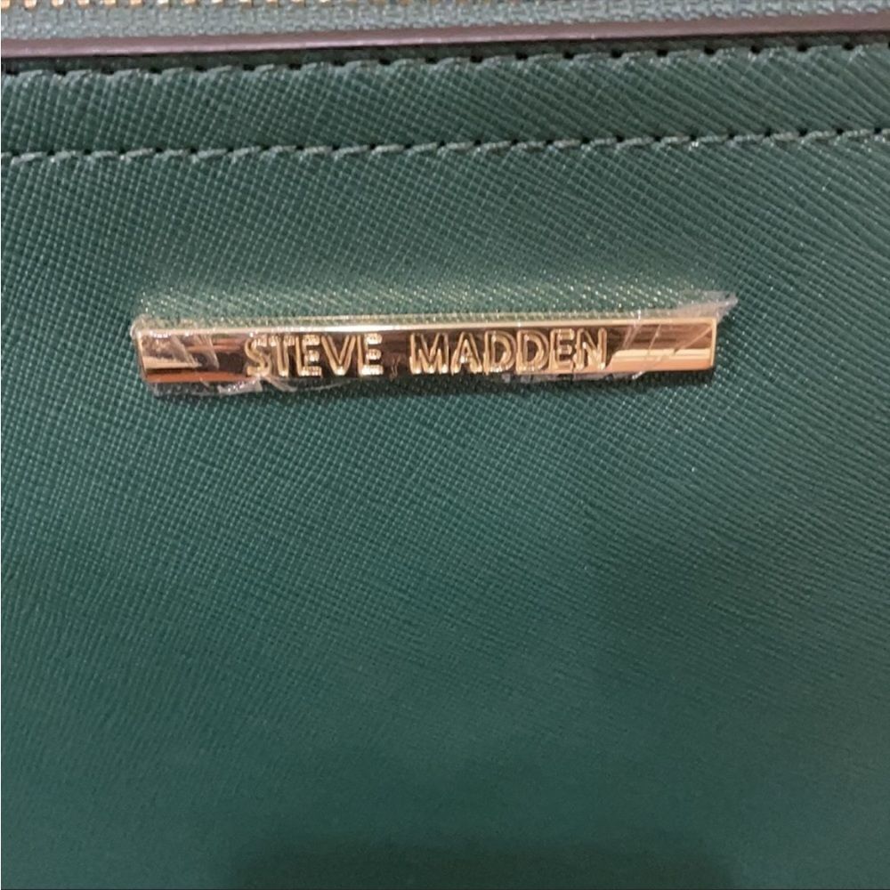 Steve Madden Bmaggie Dome Crossbody Bag​​​​​​​​​​​​​​​​​​ - Picture 2 of 3
